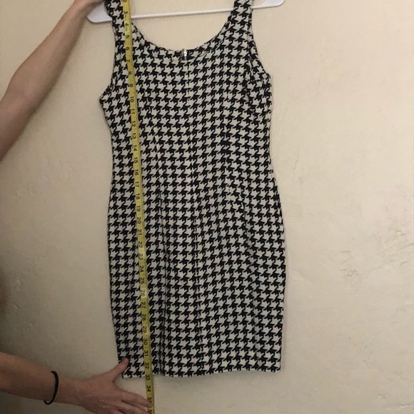VINTAGE Ann Taylor sleeveless mini dress! - Picture 3 of 5